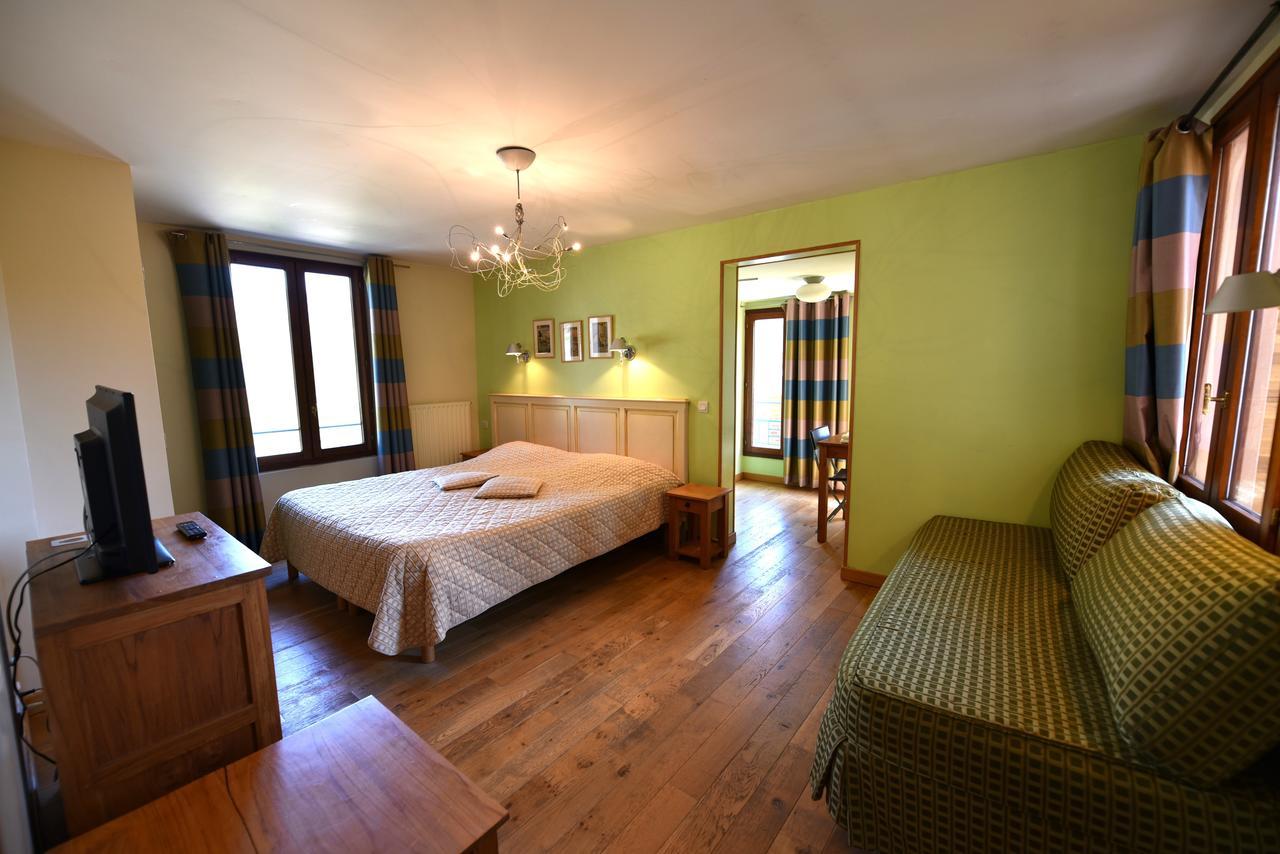 Les Lodges Du Lac Saint-Alban-de-Montbel Exterior foto
